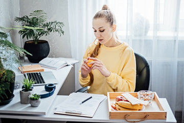 5 Smart Snacks That Fight the 3 p.m. Slump & Boost Your Focus