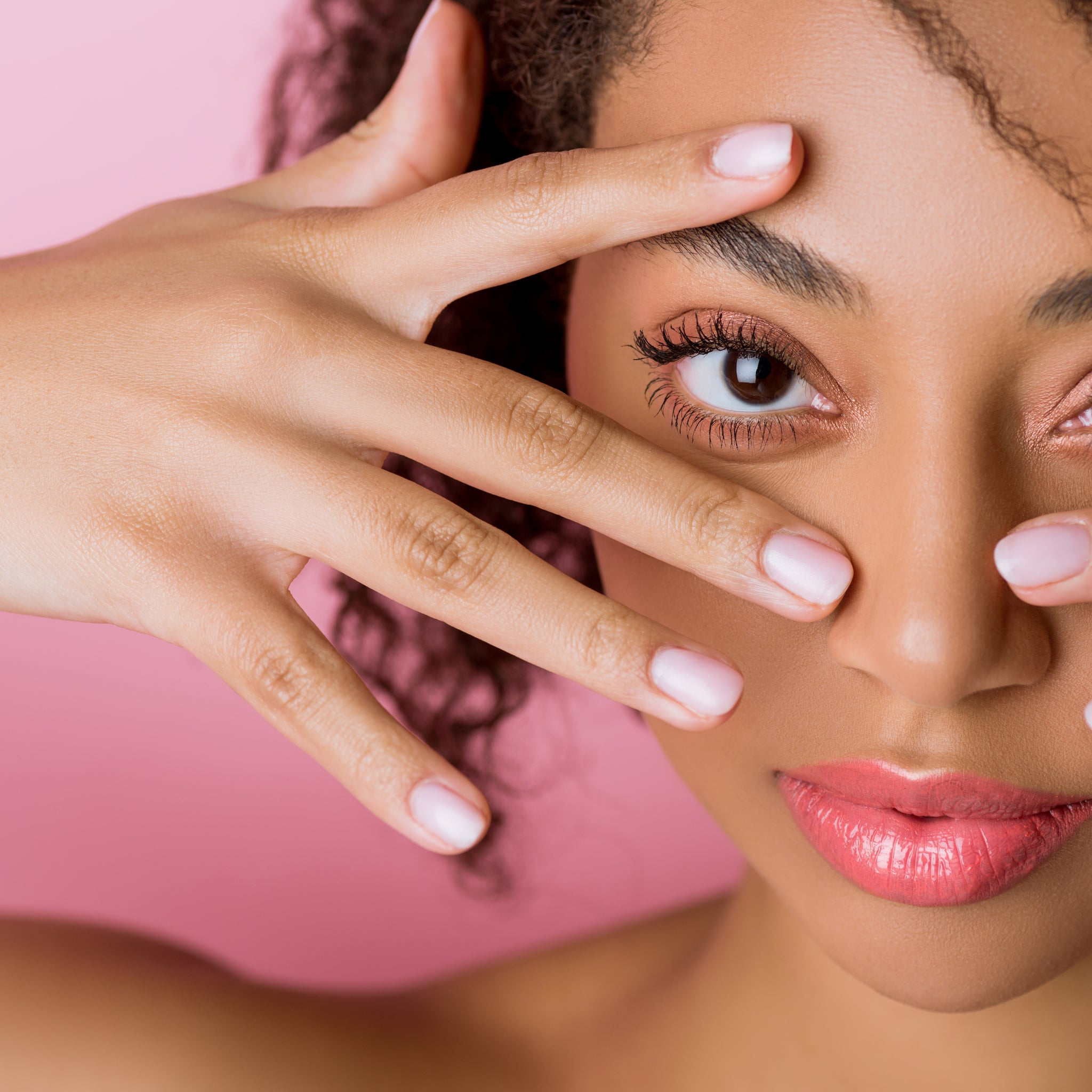 Top 5 Benefits of Collagen for Busy Women: Skin, Hair, Nails, and Beyond